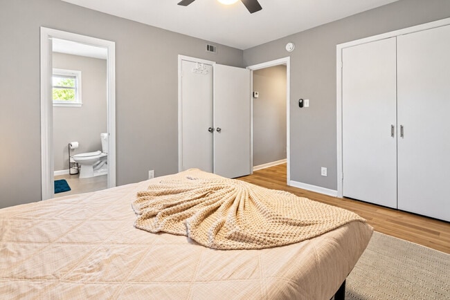 Photo - 2420 McDuffie St Unit SI ID1497892P