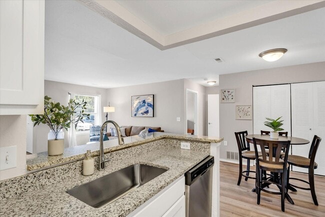 Building Photo - The Orion