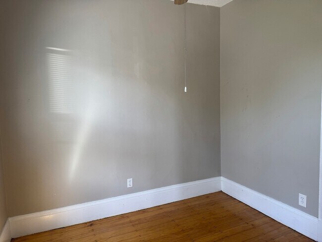 Photo - 172 Putnam St Unit 3