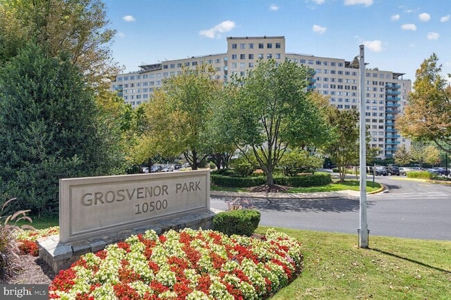 Building Photo - 10500 Rockville Pike Unit G17