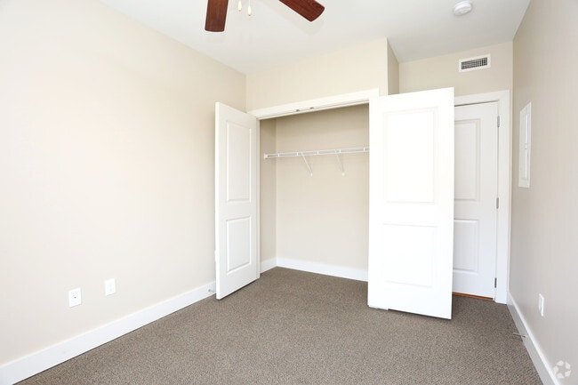 2BR, 1BA - Bedroom - Parkside Apartments
