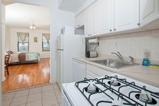 Photo - 304A E 82nd St Unit ID1032064P