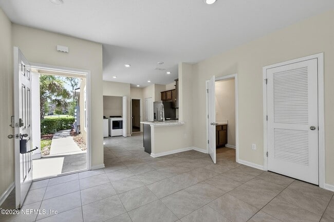 Photo - 7759 Legacy Trl