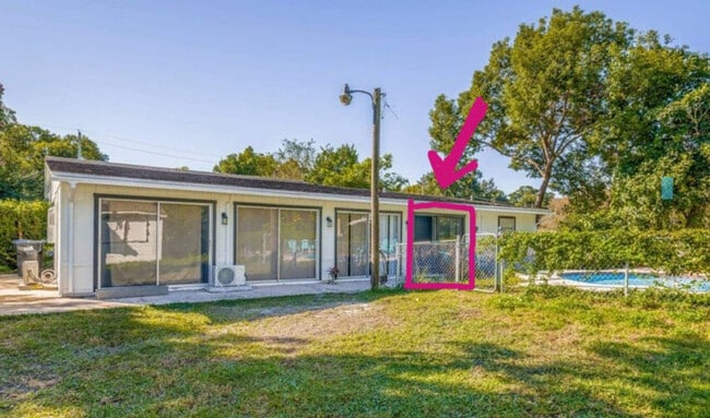 Building Photo - 2233 E Kaley Ave Unit ID1094193P