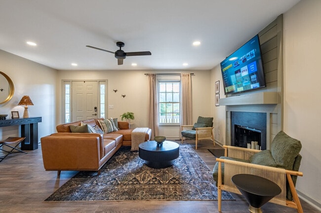 Building Photo - 171 Sugar Hill Rd Unit ID1309943P