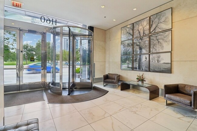 Photo - 1160 S Michigan Ave