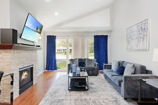 Building Photo - 238 Carter Ct Unit ID1285056P