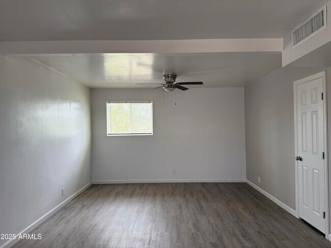 Photo - 4619 S 16th St Unit 8