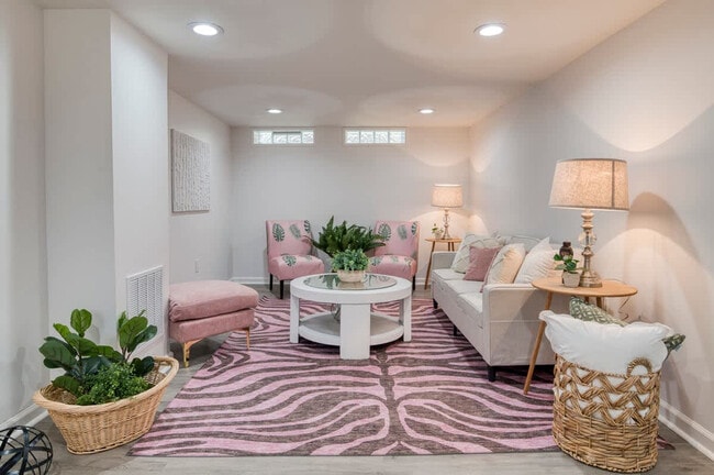 Building Photo - 16904 Invermere Ave Unit ID1288915P