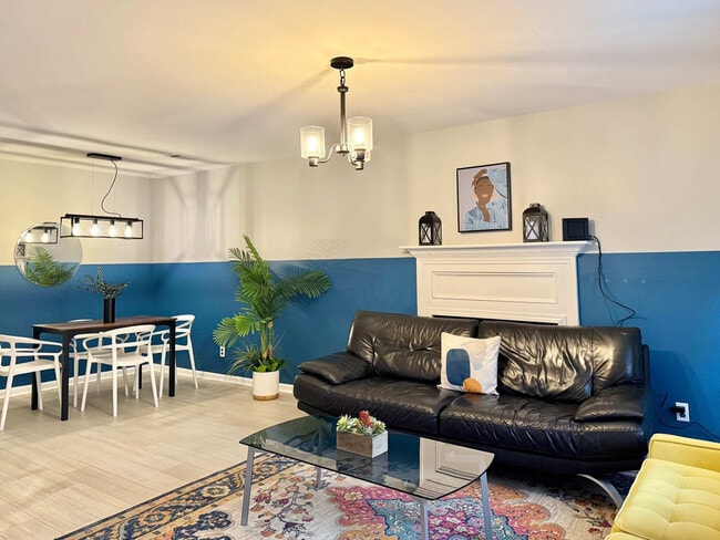 Building Photo - 1267 Sweet Pine Dr Unit ID1299390P