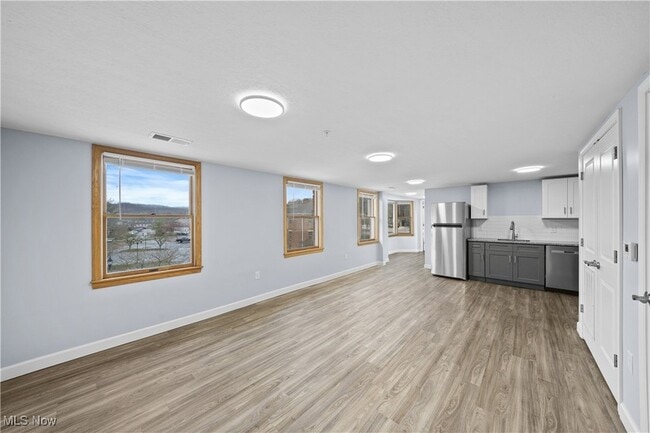 Photo - 1735 Merriman Rd Unit 301