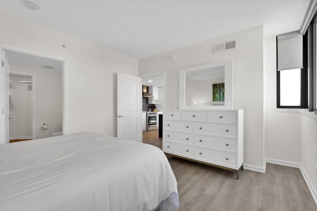Photo - 1405 S Fern St Unit SI ID1497757P