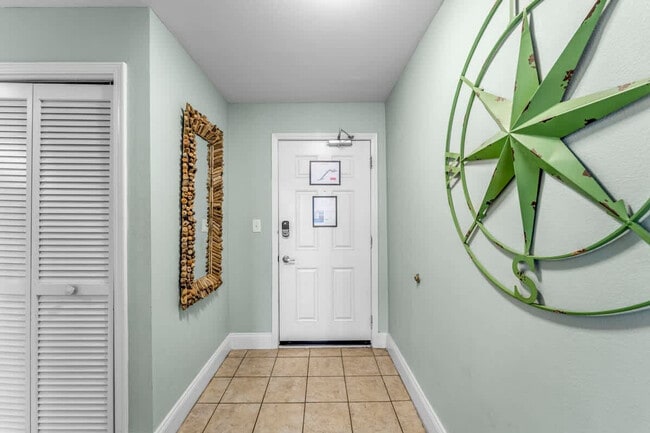 Photo - 9902 S Thomas Dr Unit FL13-ID1354966P