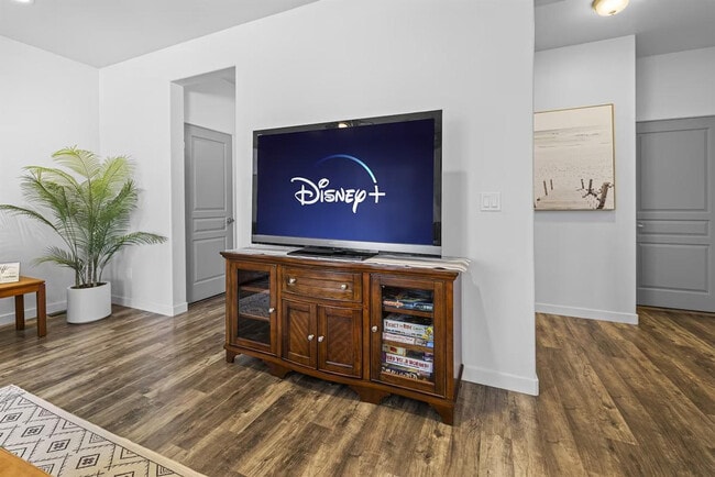 Photo - 2052 W Bella Ln Unit ID1308957P