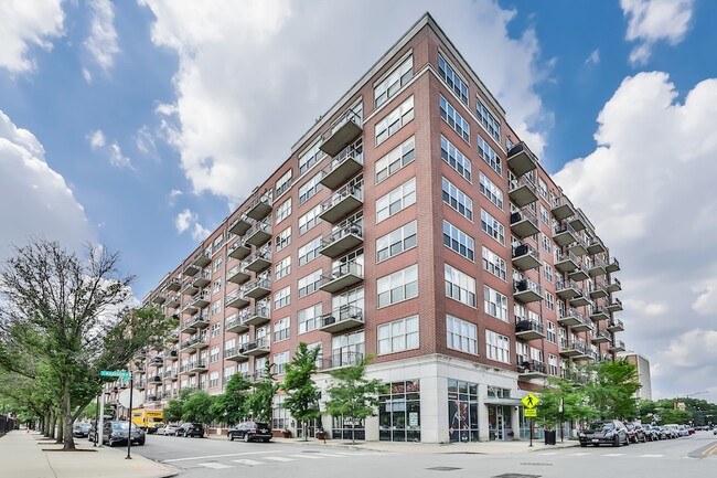 Building Photo - 6 S Laflin St Unit 709S