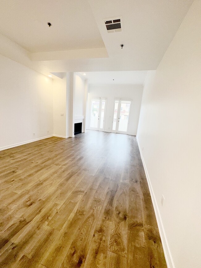 Photo - 230 S. Hamilton