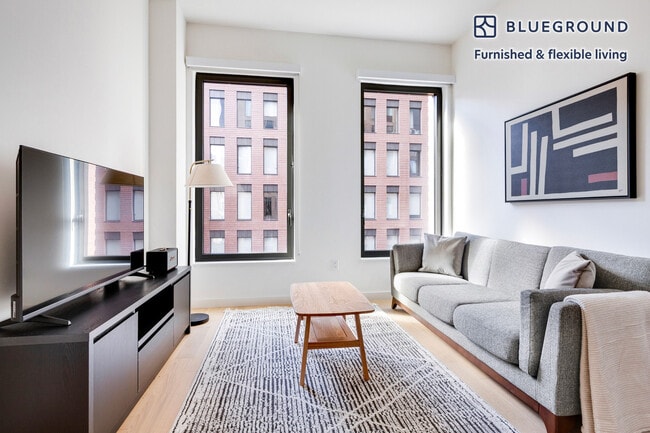 Building Photo - 244 W 29th St Unit FL17-ID2144