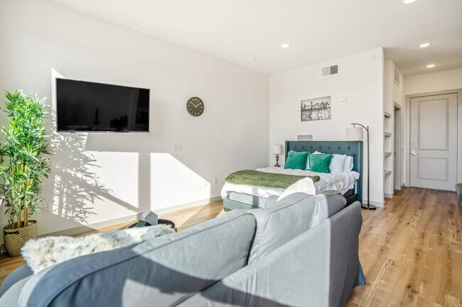 Photo - 1111 Shepherd Dr Unit SI ID1380760P