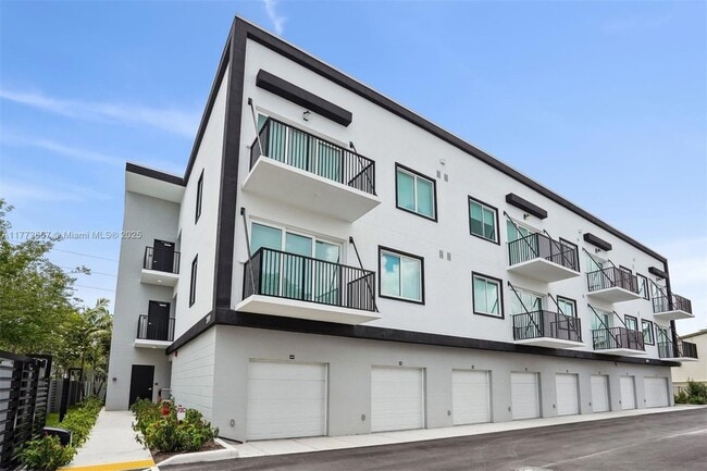 Photo - 2095 W Atlantic Ave Unit A1