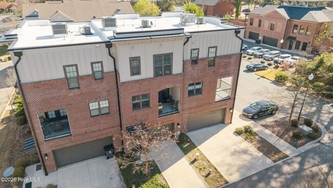 Photo - 12 Brownstone Ln