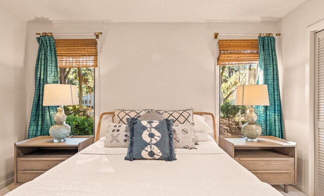 Photo - 2415 The Haul Over Unit ID1353799P