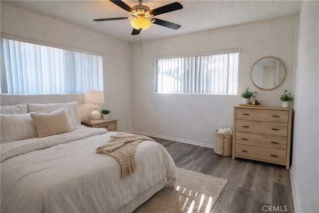 Photo - 12425 Harris Ave Unit 1