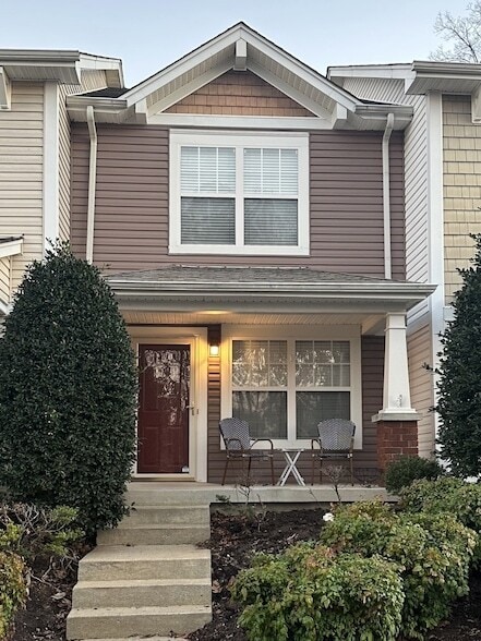 Photo - 628 Flintlock Ct