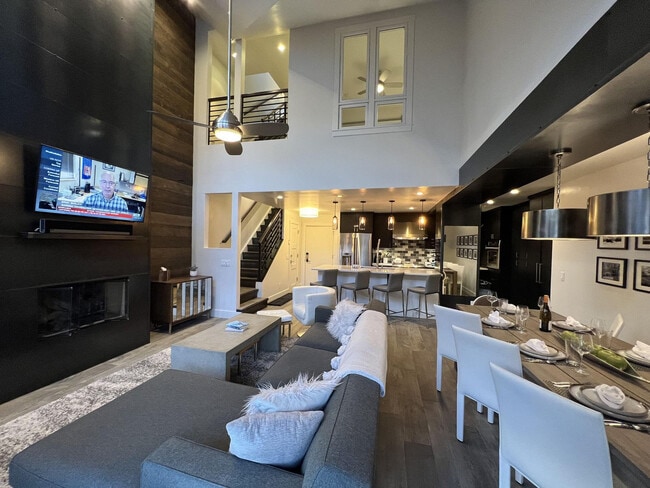 Photo - 113 Lost Creek Ln Unit FL2-ID1324980P