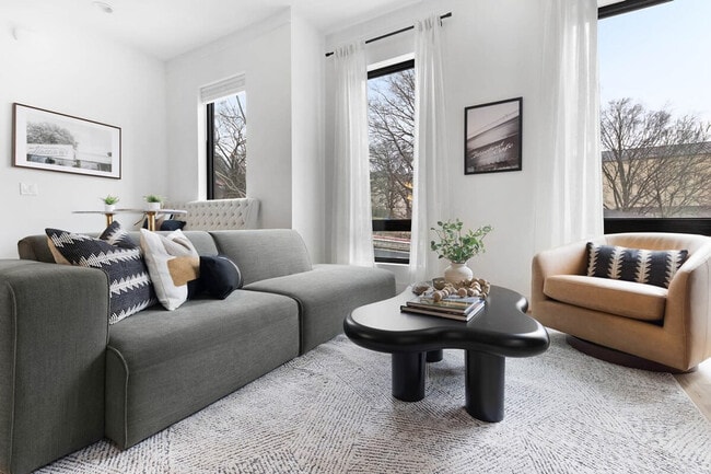 Building Photo - 761 Lynwood Ave Unit ID1241256P