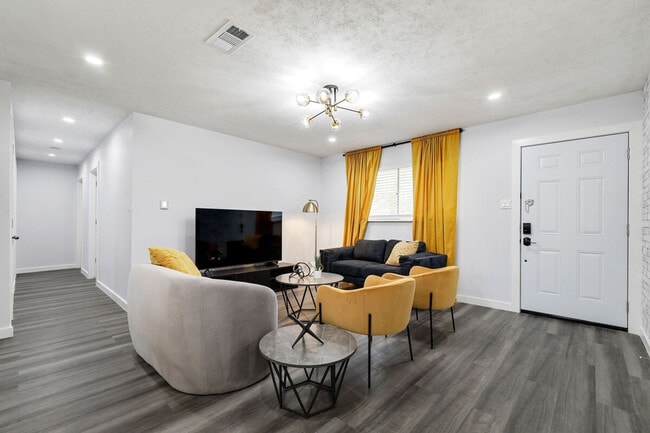 Photo - 7609 Noreast Dr Unit ID1056415P