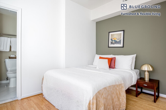 Photo - 1826 Vernon St NW Unit SI FL3-ID193