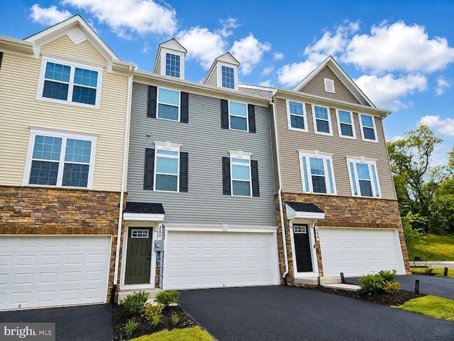Photo - 340 Paca Gardens Ln