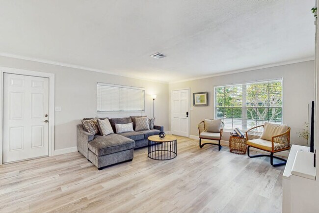Building Photo - 4707 2nd Ave Unit SI ID1591418P