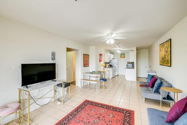 Photo - 4730 Noyes St Unit SI ID1307735P