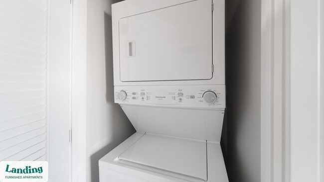 Photo - 4611 N Broadway Unit 208