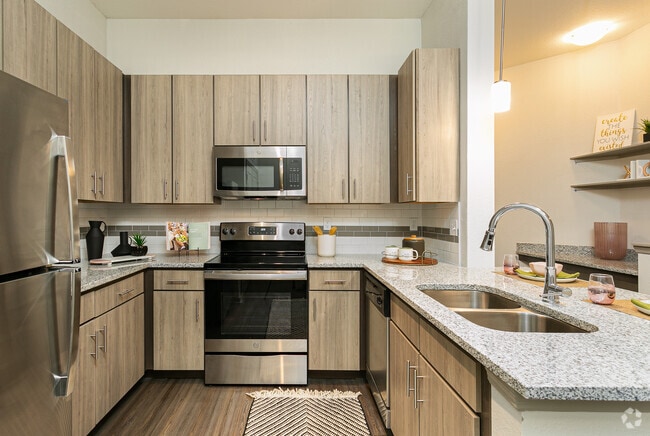 3BR, 2BA - 1,354SF - Century Town Center