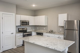 Photo - Holcomb Place