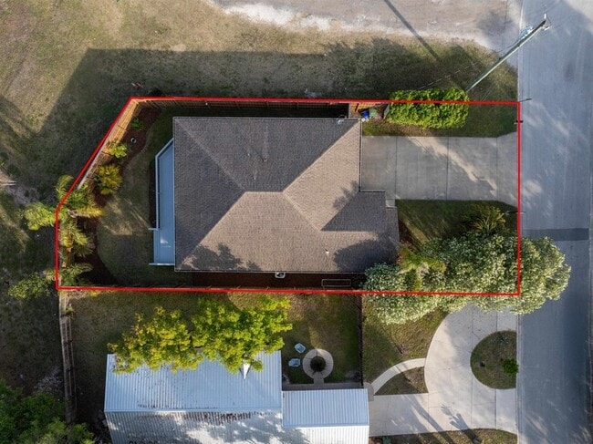 Photo - 228 Herada St