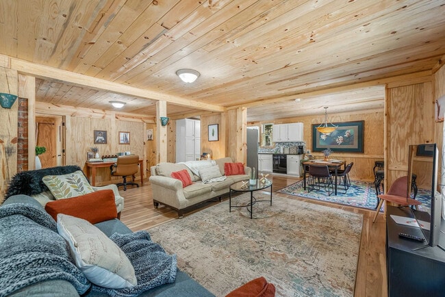 Building Photo - 5351 AL-117 Unit ID1367381P