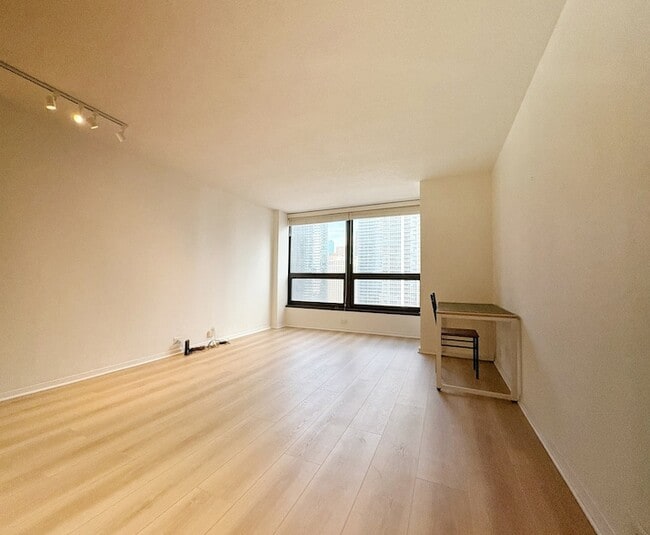 Photo - 360 E Randolph St Unit 2006