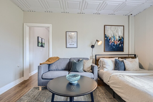 Building Photo - 2805 E 16th Ave Unit ID1026277P