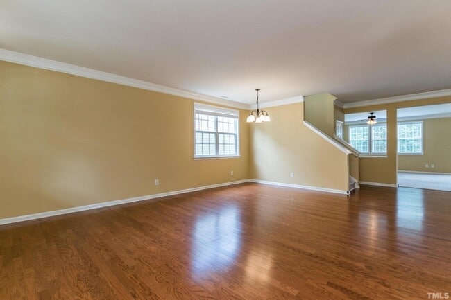 Photo - 213 Bikram Dr