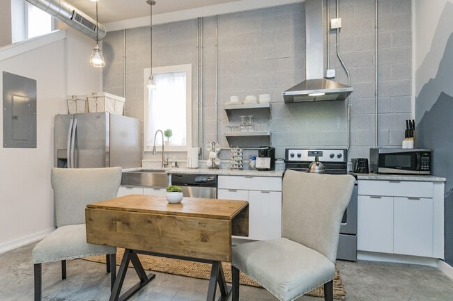 Photo - 1064B 2nd Ave S