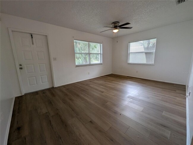 Photo - 342 21st Ave S