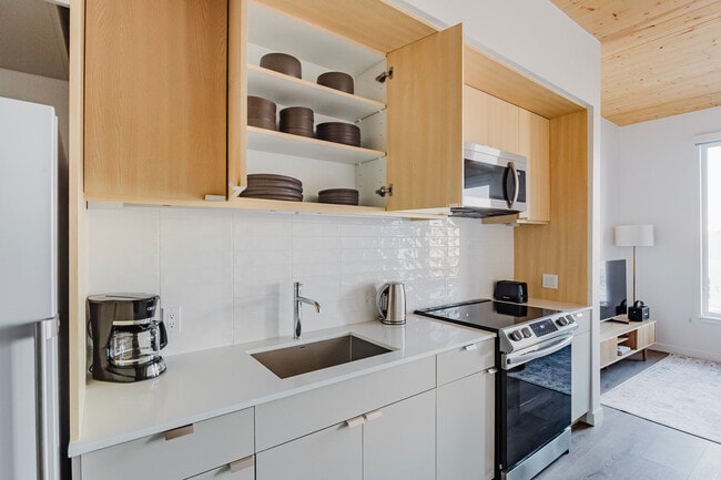 Photo - 154 Broadway Unit FL2-ID1107