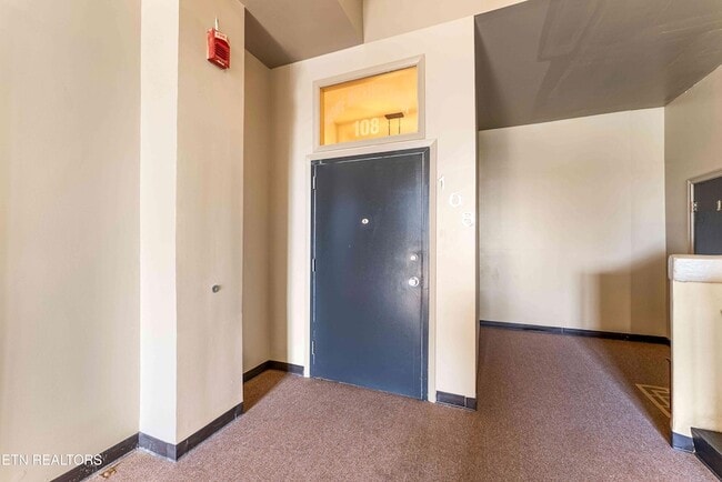 Photo - 523 N Bertrand St Unit 108