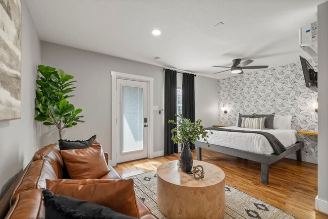 Photo - 4950 Polk St Unit SI ID1531097P