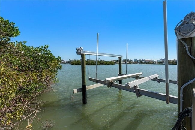 Photo - 26773 Hickory Blvd