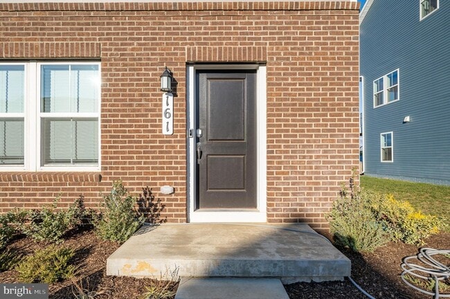 Photo - 161 Swan Fld Ave