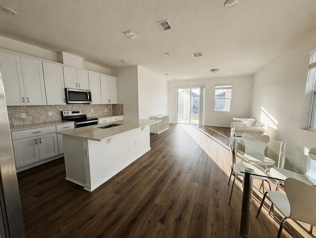 Photo - 2345 Treasure Hill St